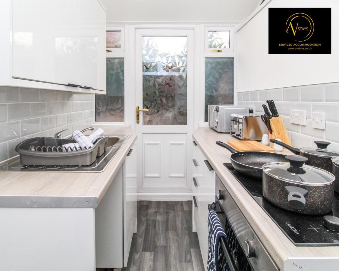 Modern House By Av Stays Short Lets & Serviced Accommodation St Helens St Helens  Exterior foto