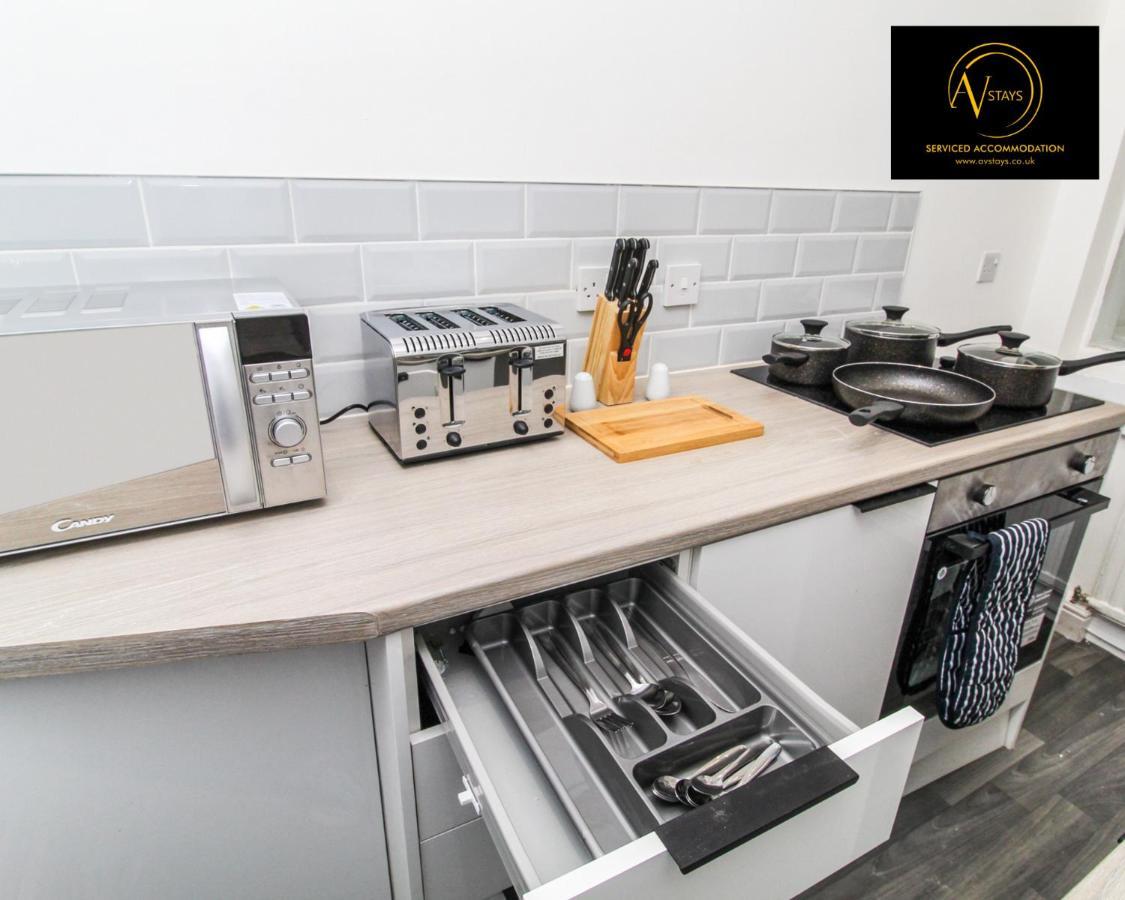 Modern House By Av Stays Short Lets & Serviced Accommodation St Helens St Helens  Exterior foto